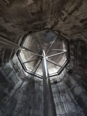 Consolidamento Campanile Treviolo - Bergamo - Installazione statua in cima