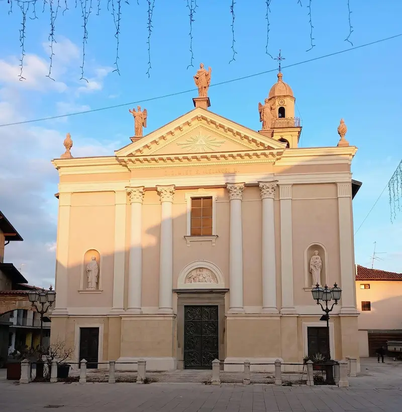 Consolidamento facciata e tetto chiesa - Cortenuova - Bergamo - Inizio lavori di restauro