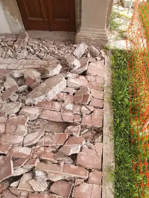 Consolidamento chiesa Vigano - Bergamo - Pavimentazione prima del restauro