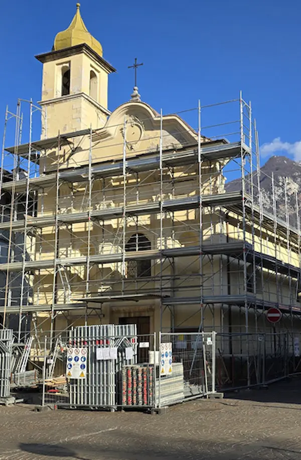 Intervento di restauro su chiesa